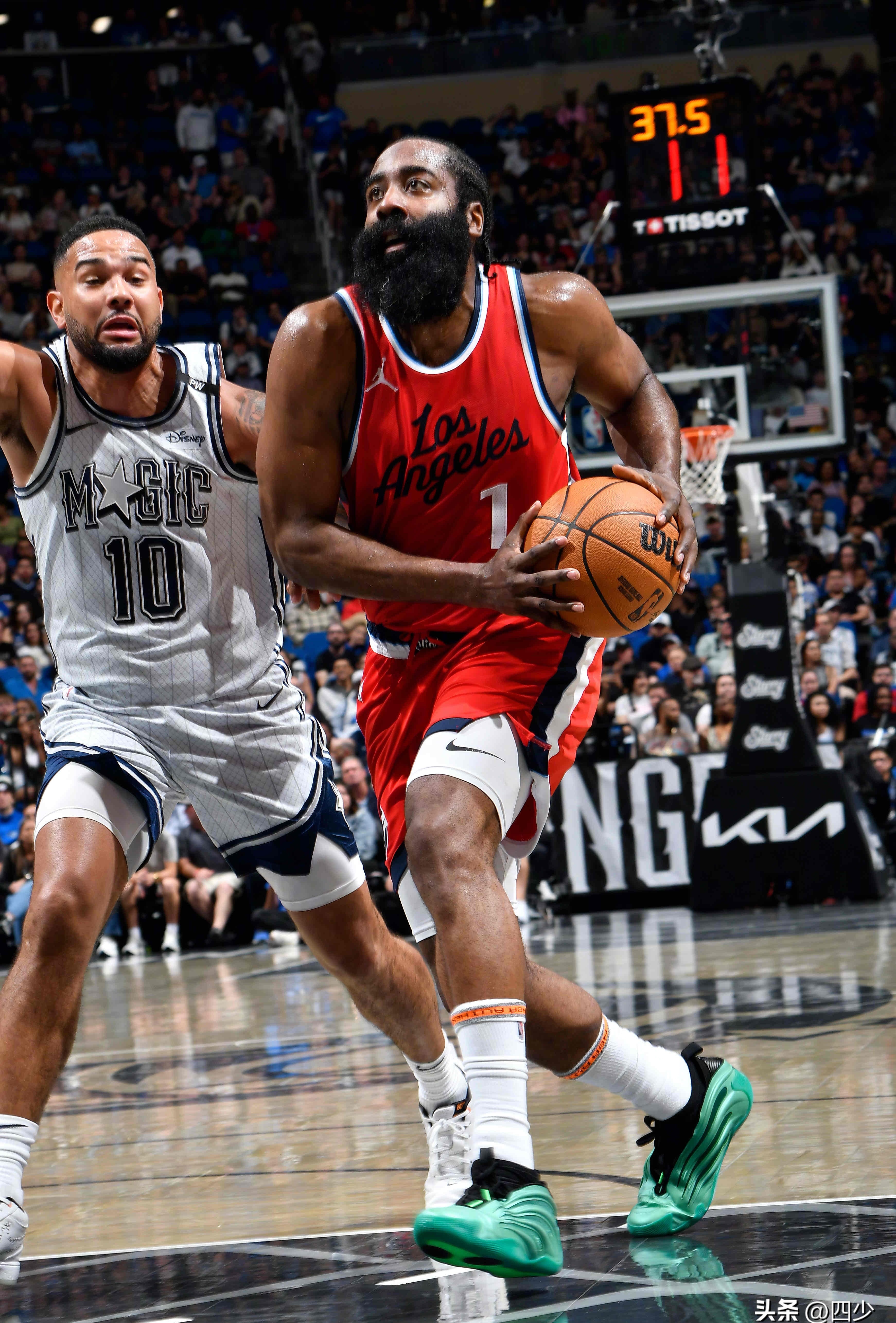 今夜洛杉矶快船调整名单以备法甲，战术微调环节打磨，球迷炸锅，心理建设被强调的简单介绍九游APP